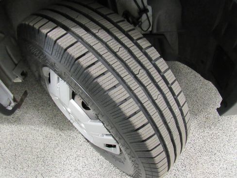 Used 2016 RAM ProMaster 2500 w/ Premium Appearance Group image 37