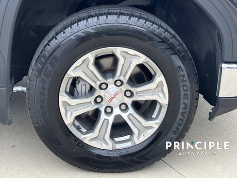 Used 2025 GMC Sierra 1500 SLT AWD/4WD image 4
