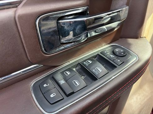 Used 2018 RAM 2500 Longhorn w/ Longhorn Southfork Package image 19