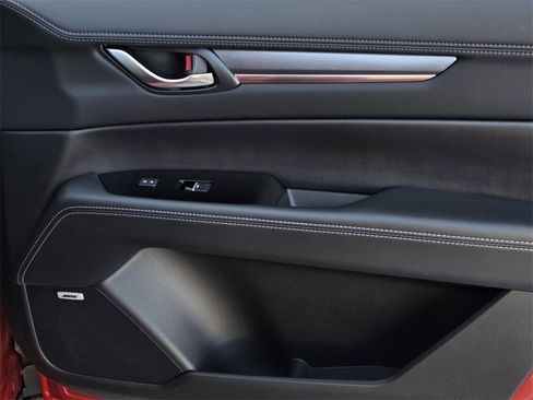 Used 2025 MAZDA CX-5 AWD 2.5 S w/ Premium Plus Pkg image 8