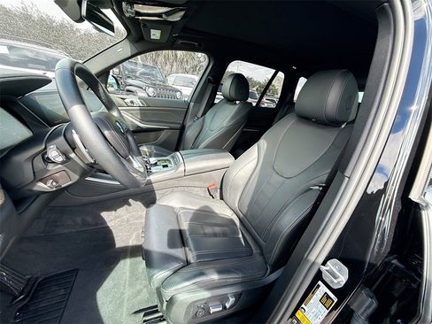 Used 2022 BMW X5 xDrive40i w/ Premium Package image 23