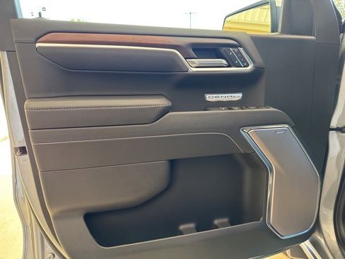 New 2026 GMC Sierra 1500 Denali w/ Denali Reserve Package image 13
