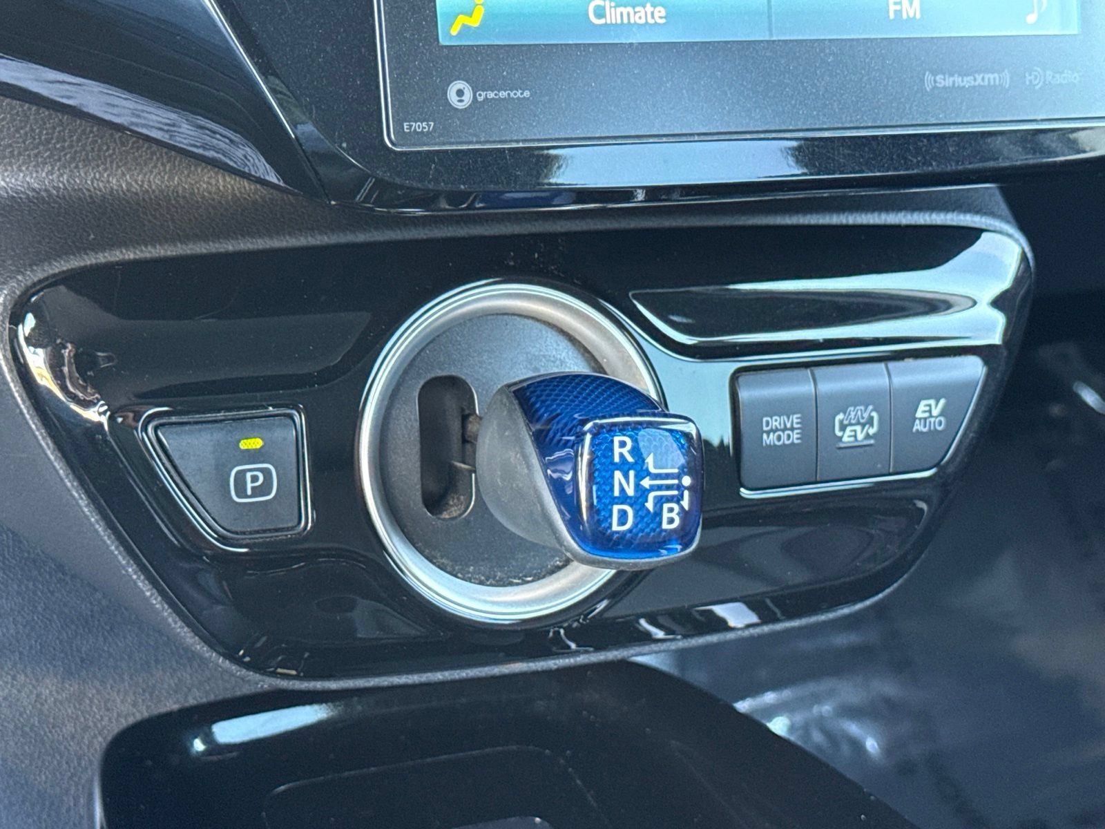 Used 2020 Toyota Prius Prime XLE FWD image 28