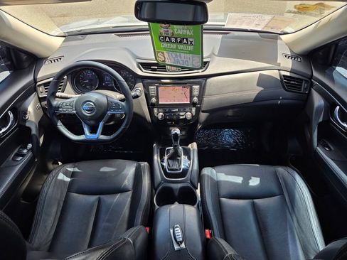Used 2018 Nissan Rogue SL FWD image 48