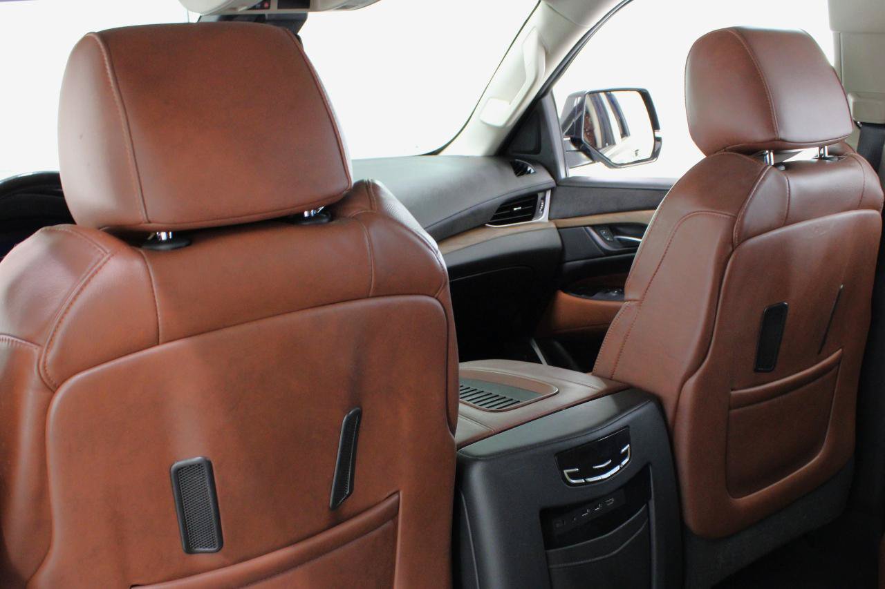 Used 2019 Cadillac Escalade ESV Luxury RWD image 37