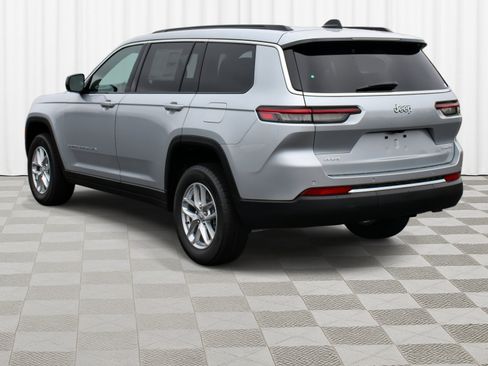 New 2025 Jeep Grand Cherokee L Laredo image 34