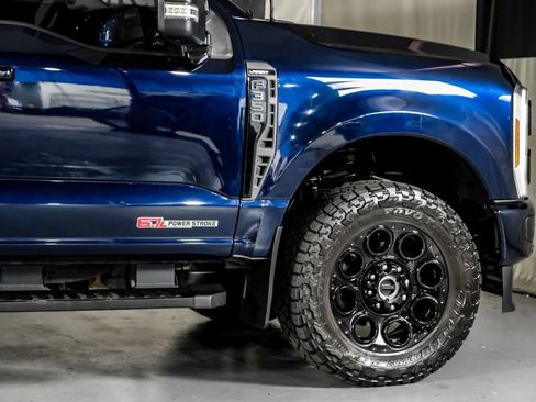Used 2024 Ford F350 Lariat w/ Lariat Ultimate Package AWD/4WD image 7
