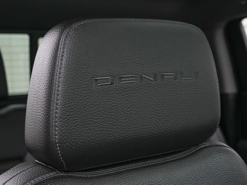Used 2021 GMC Sierra 1500 Denali w/ Denali Ultimate Package AWD/4WD image 28