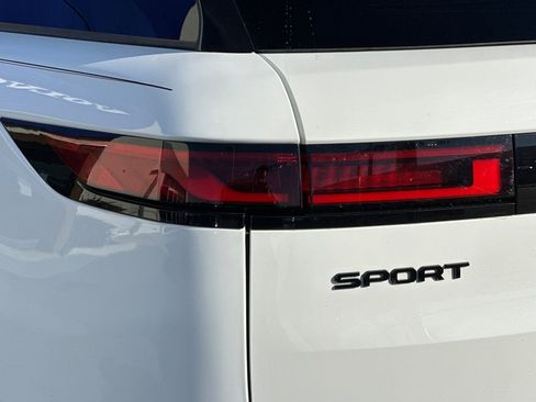 Used 2025 Land Rover Range Rover Sport Dynamic SE AWD/4WD image 35