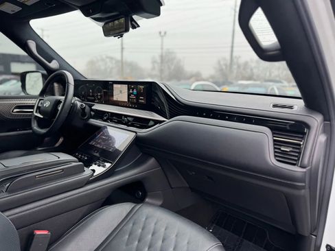 Used 2025 INFINITI QX80 Autograph image 27