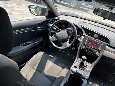 Used 2018 Honda Civic Sport image 22