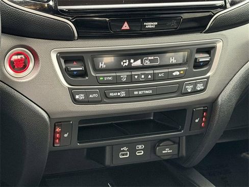 Certified 2024 Honda Ridgeline RTL image 16