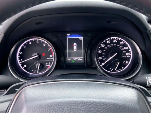 Used 2024 Toyota Camry SE FWD image 25