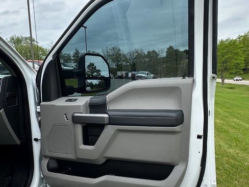 Used 2019 Ford F250 XLT AWD/4WD image 42