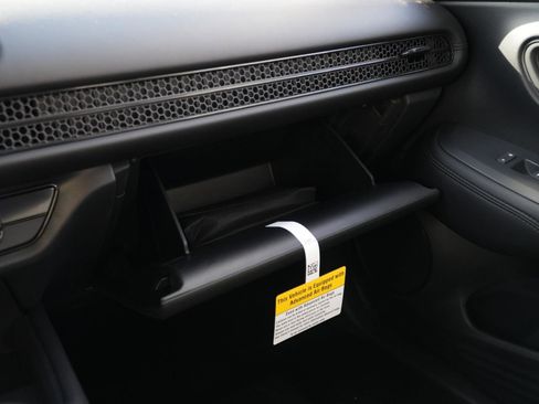 New 2026 Honda HR-V LX image 27