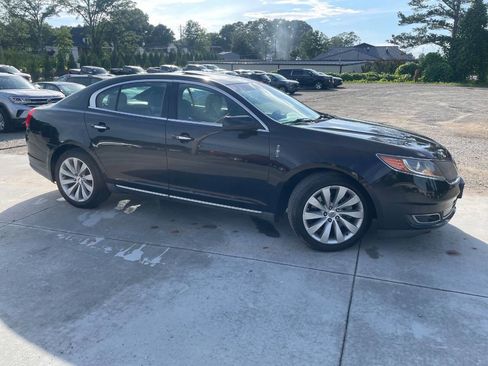 Used 2014 Lincoln MKS AWD w/ Equipment Group 101A image 25
