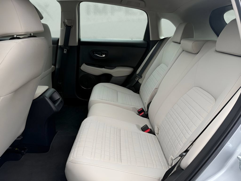 Used 2025 Honda HR-V LX image 21