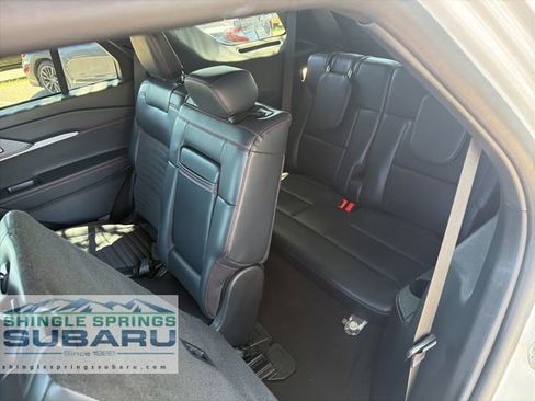 Used 2025 Ford Explorer ST-Line w/ ST-Line Street Pack AWD/4WD image 28