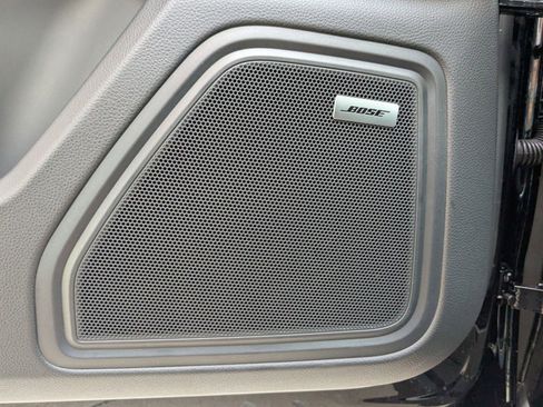 Certified 2026 Porsche Macan AWD/4WD image 14