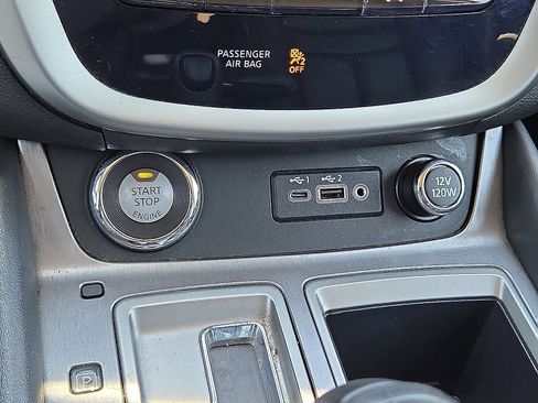 Used 2023 Nissan Murano SV FWD image 27
