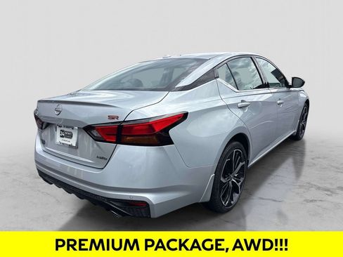Used 2024 Nissan Altima 2.5 SR w/ SR Premium Package image 5