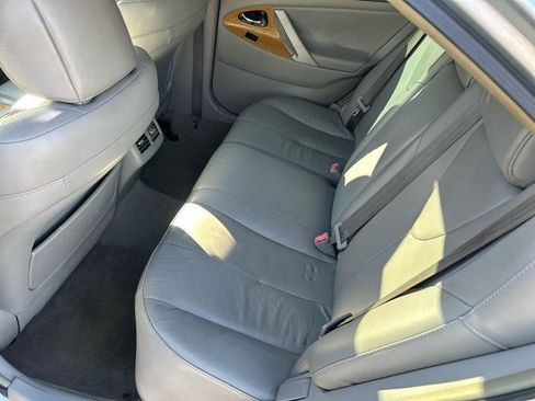 Used 2007 Toyota Camry XLE image 7