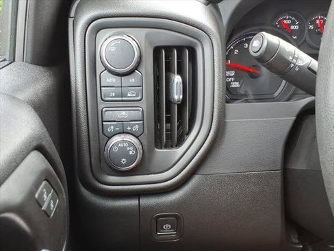 Used 2023 Chevrolet Silverado 1500 Custom AWD/4WD image 13