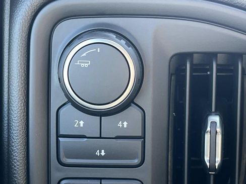 Certified 2025 Chevrolet Silverado 2500 Custom w/ Custom Value Package image 26