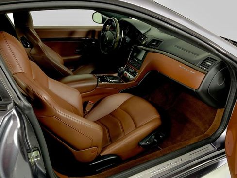 Used 2016 Maserati GranTurismo Sport RWD image 28