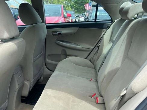 Used 2012 Toyota Corolla LE FWD image 21
