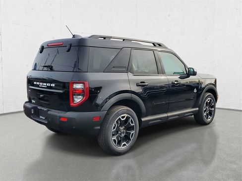 New 2025 Ford Bronco Sport Outer Banks image 7