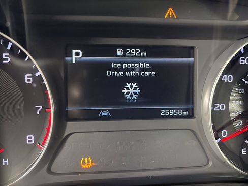 Used 2023 Kia Forte LXS image 13