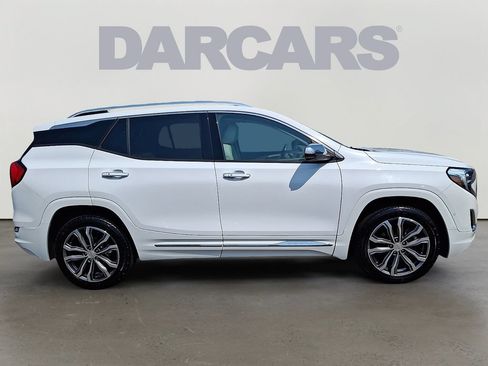 Used 2019 GMC Terrain Denali w/ Advanced Safety Package AWD/4WD image 7