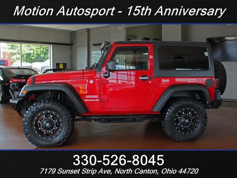 Used 2012 Jeep Wrangler Sport AWD/4WD image 7