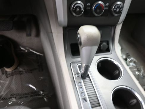 Used 2011 Chevrolet Traverse LS FWD image 14
