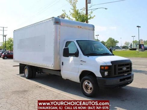 Used 2013 Ford E-350 and Econoline 350 Super Duty image 3