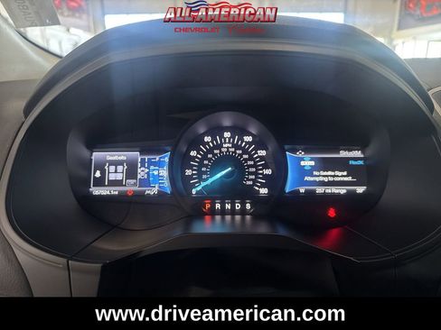 Used 2022 Ford Edge SEL image 11