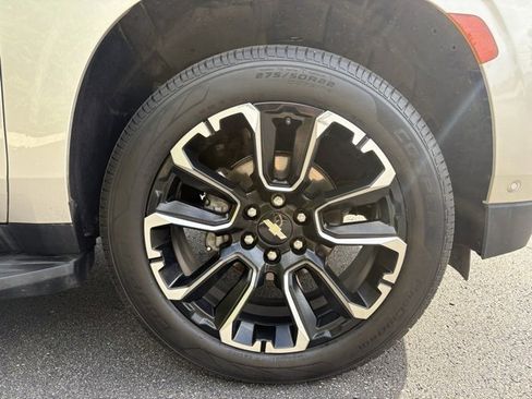 Certified 2023 Chevrolet Tahoe High Country w/ Advanced Technology Package image 19