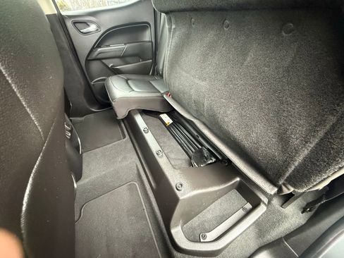 Used 2020 Chevrolet Colorado ZR2 w/ ZR2 Dusk Special Edition image 24