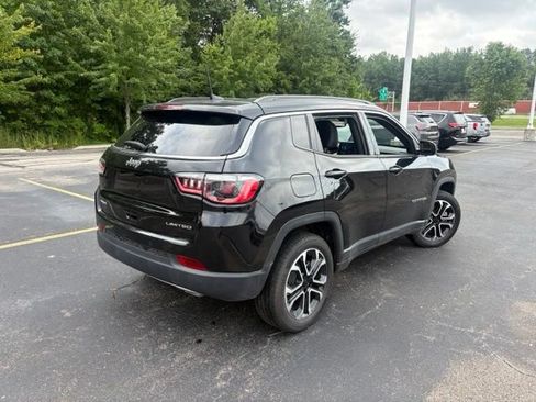 Used 2023 Jeep Compass Limited AWD/4WD image 3