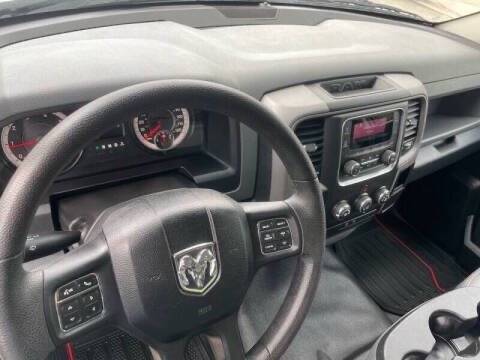 Used 2016 RAM 1500 Tradesman AWD/4WD image 9