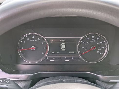 Used 2023 Kia Sorento LX AWD/4WD image 15