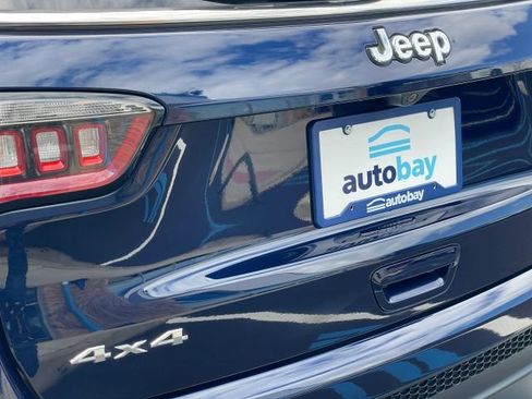 Used 2018 Jeep Compass Latitude w/ Popular Equipment Group AWD/4WD image 17