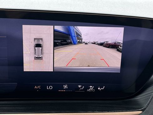 Used 2025 Buick Envision Sport Touring AWD/4WD image 9