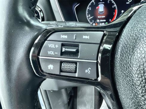 Certified 2023 Honda Pilot Touring image 17