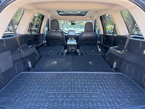Used 2024 Lincoln Aviator 2WD w/ Premium Package image 21