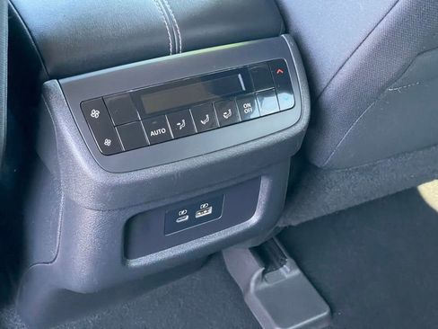 Certified 2022 Nissan Pathfinder SV AWD/4WD image 10