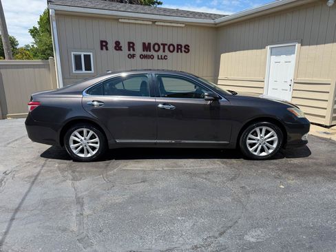 Used 2011 Lexus ES 350 FWD image 2