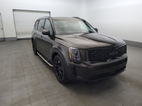 Used 2022 Kia Telluride EX w/ EX Premium Package AWD/4WD image 13