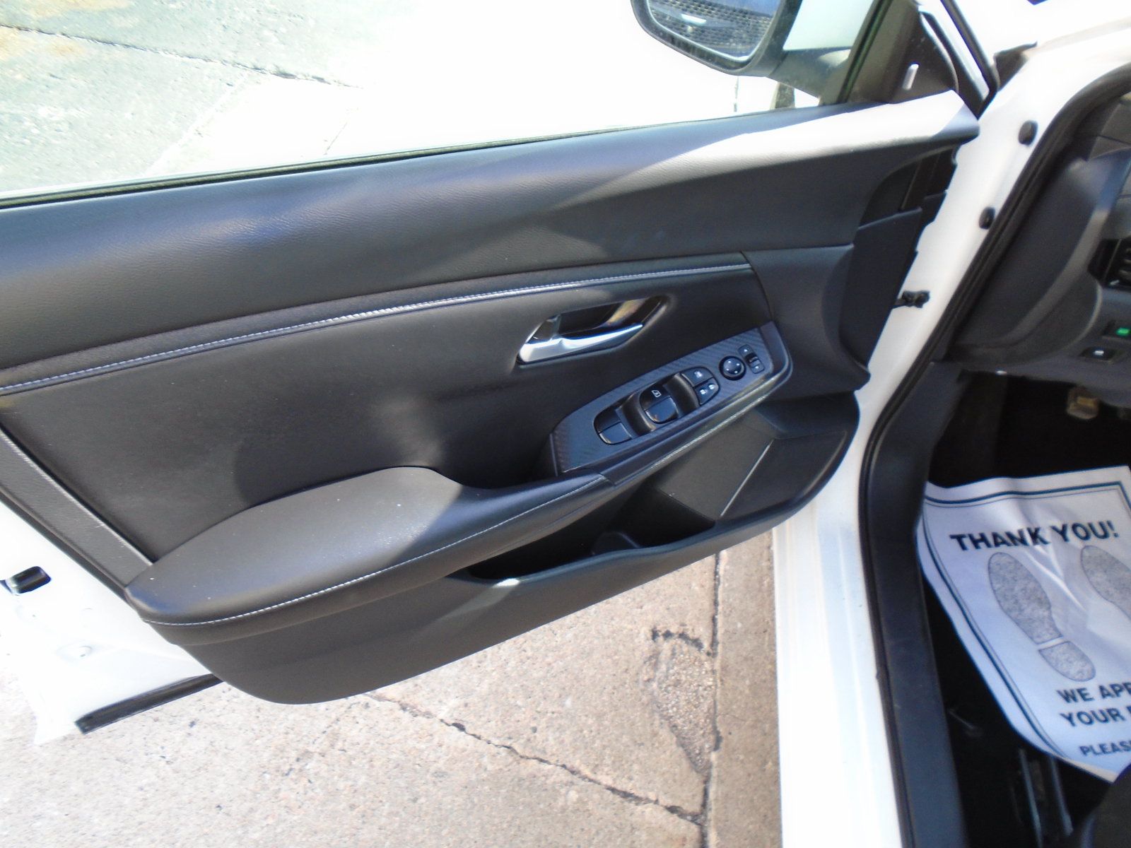 Used 2022 Nissan Sentra SV FWD image 18
